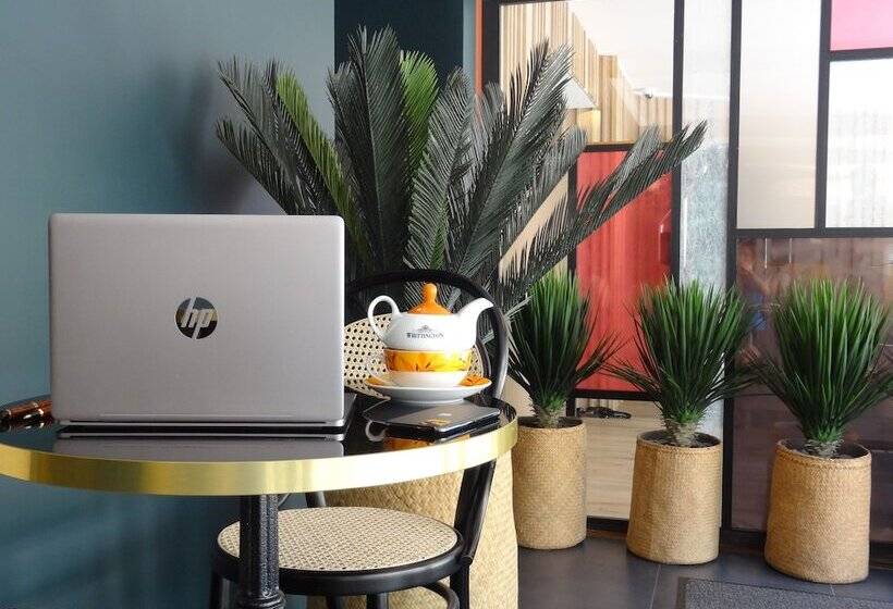 Отель Hôtel Florida