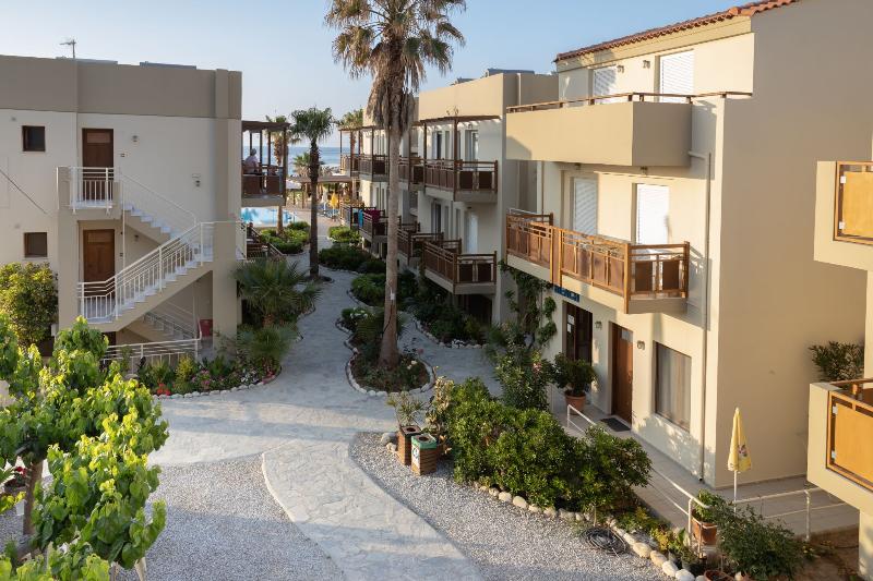 Otel Ilian Beach & Apartments