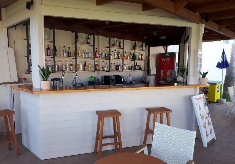 Otel Ilian Beach & Apartments