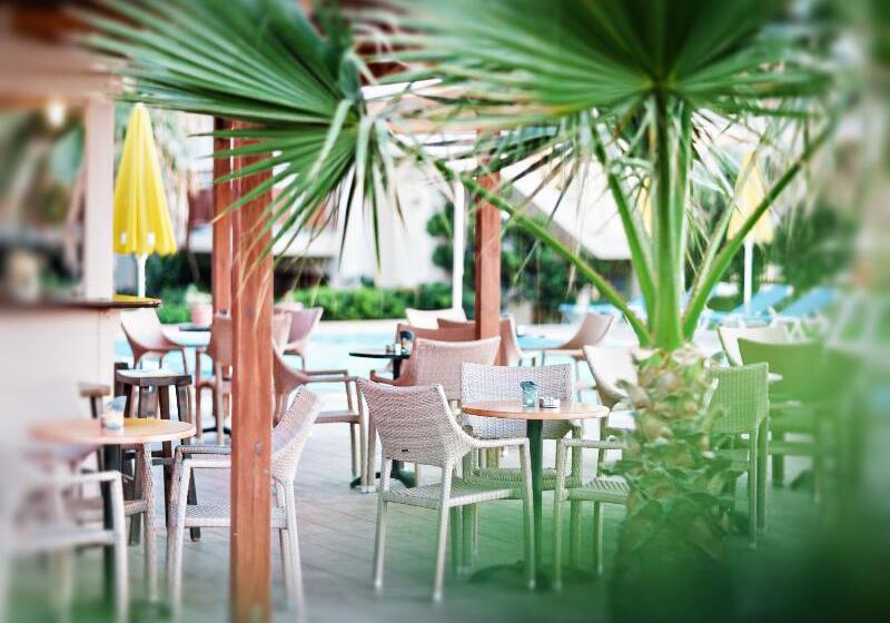 Otel Ilian Beach & Apartments