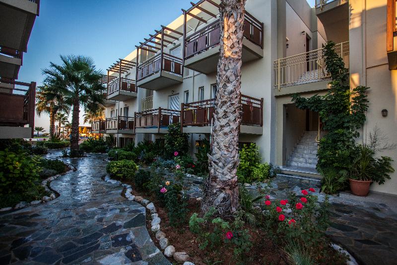 Otel Ilian Beach & Apartments