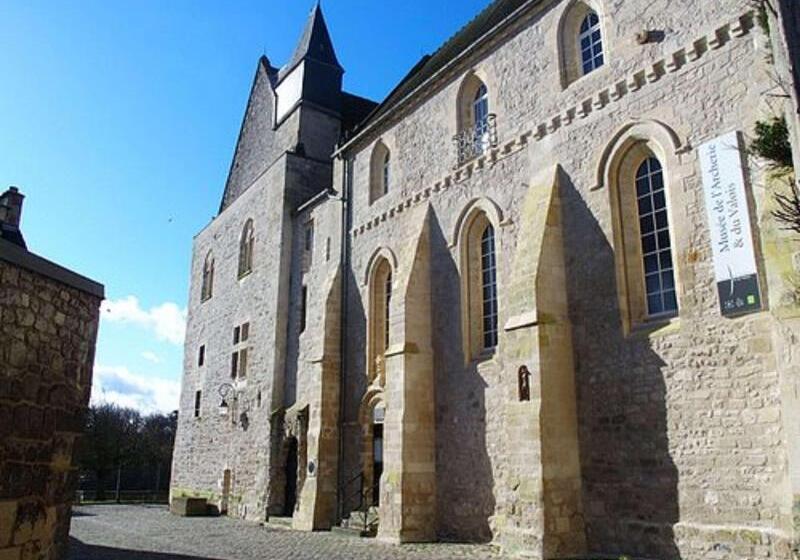 فندق Kyriad Crepy En Valois