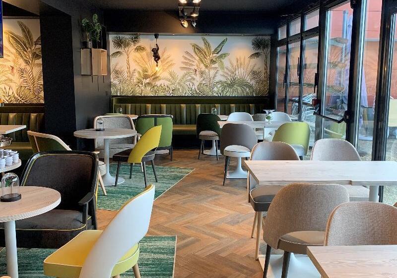 فندق Kyriad Crepy En Valois