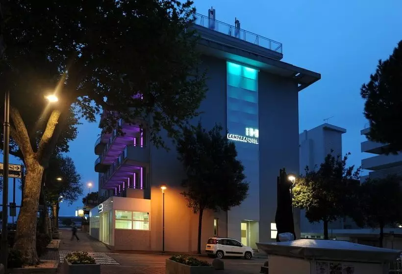酒店 Lampara