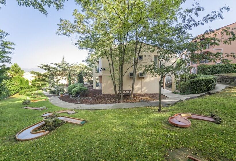 בית מלון כפרי Le Club Mougins