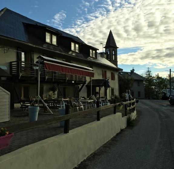 فندق Le Prieuré