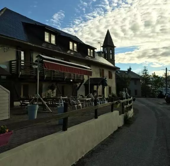 בית מלון כפרי Le Prieuré