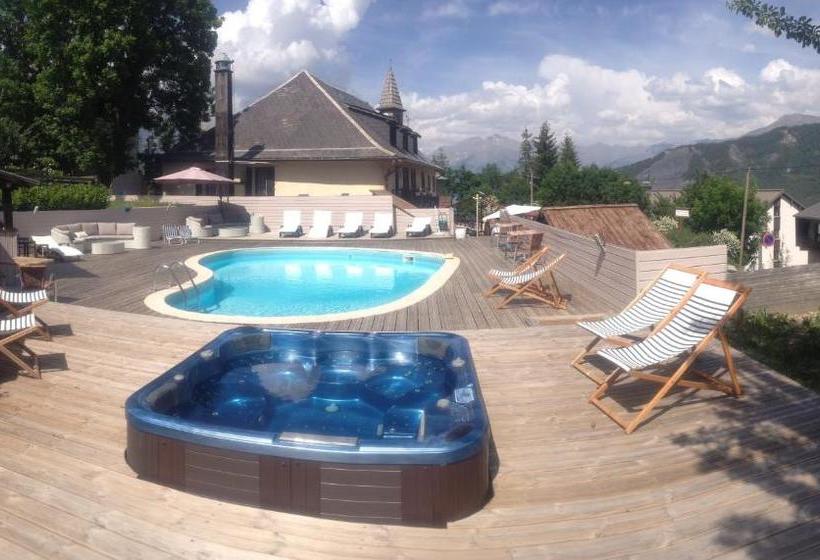 فندق Le Prieuré