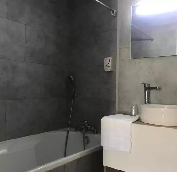 בית מלון כפרי Le Prieuré