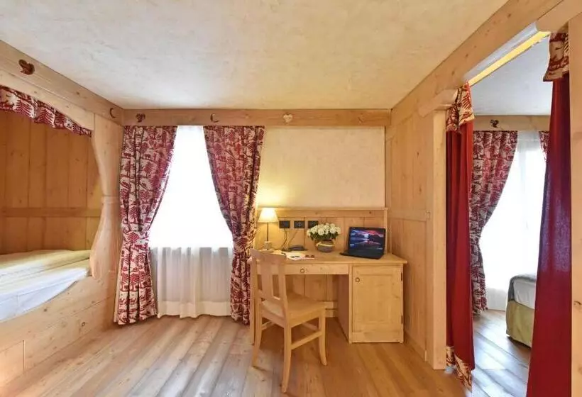 בית מלון כפרי Miravidi A Cervinia