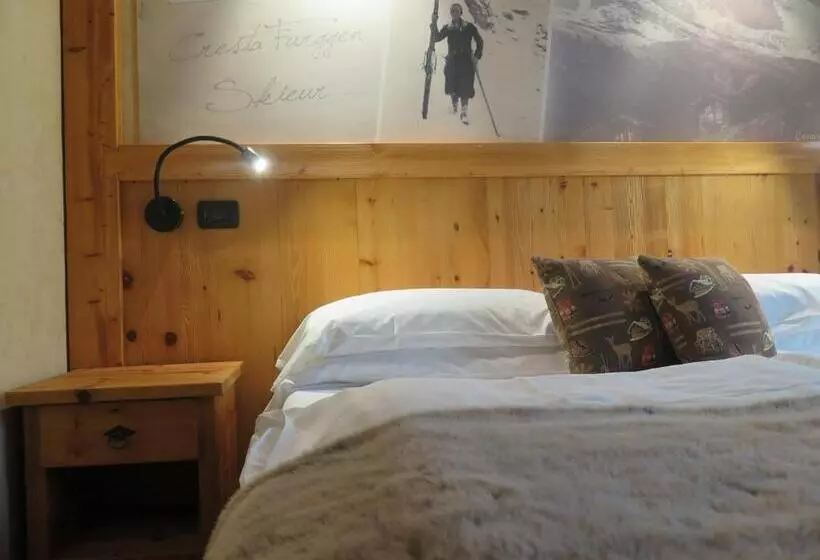 בית מלון כפרי Miravidi A Cervinia