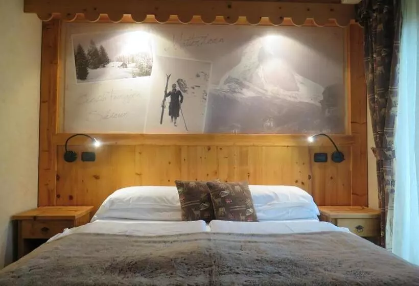 בית מלון כפרי Miravidi A Cervinia