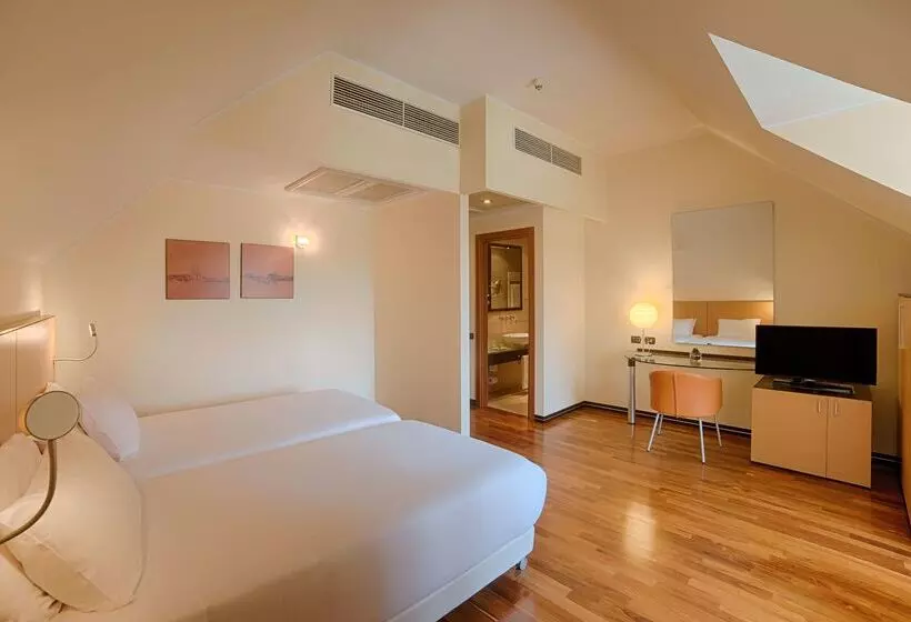 호텔 NH Milano 2 Residence