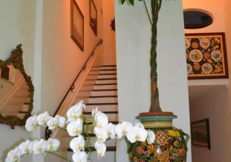 호텔 Palazzo Marzoli Charme Resort  Small Luxury