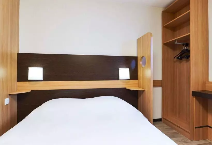 酒店 Première Classe Paris Ouest Gennevilliers