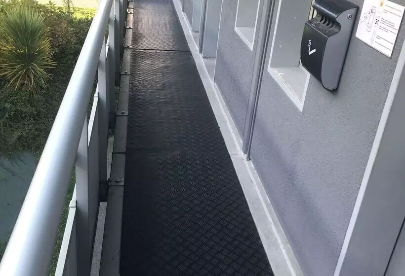 Отель Premiere Classe Saint Malo St Jouan Des Guerets