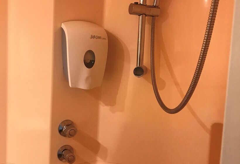 ホテル Premiere Classe Saint Malo St Jouan Des Guerets