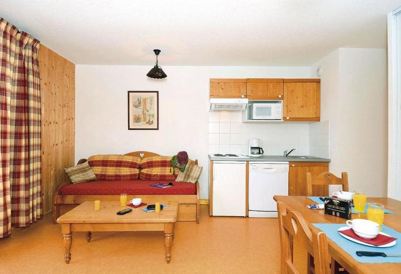 هتل Résidence Odalys Les Chalets De La Porte Des Saisons