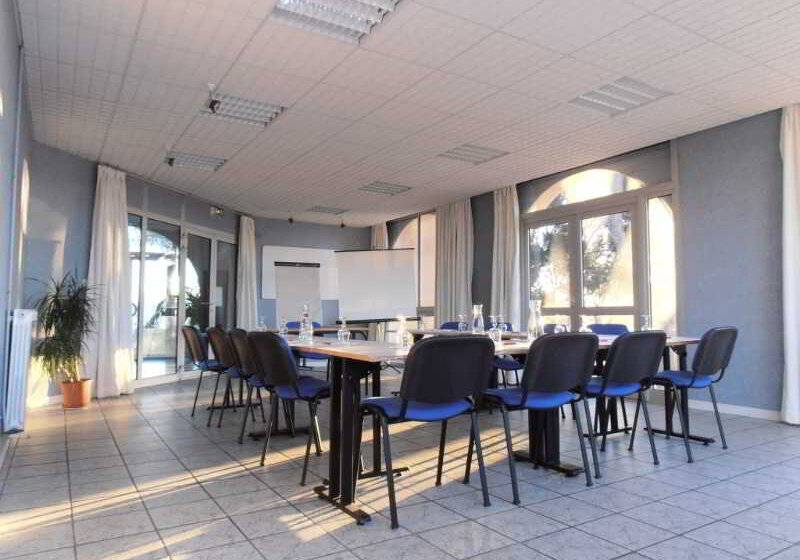 Отель Saint Roch