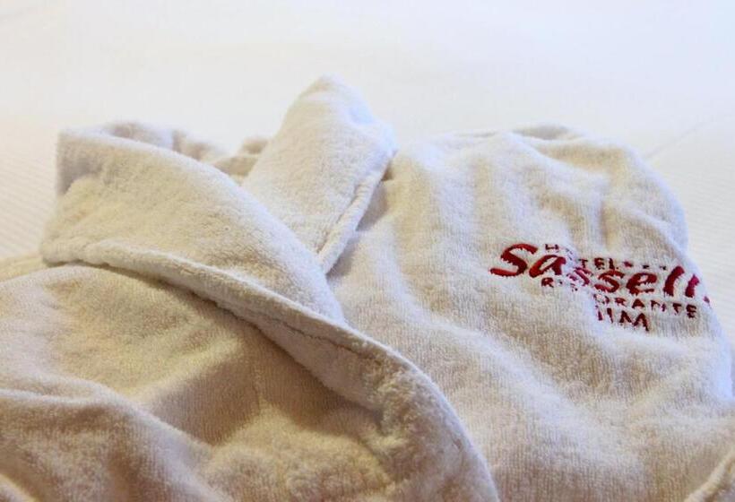 ホテル Sassella