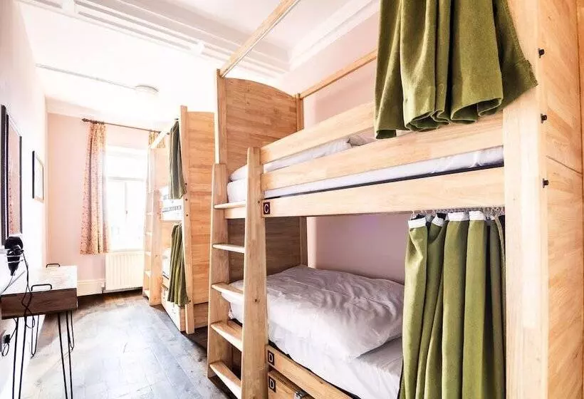 Hostel Palmers Lodge Swiss Cottage
