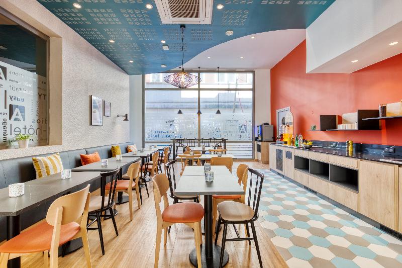 Appart City Confort Paris Clichy  Mairie