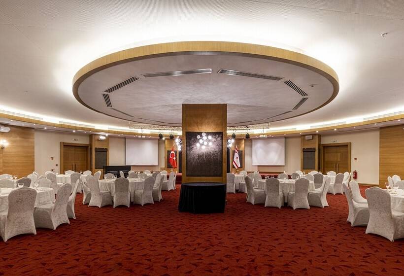 Grand Pasha Lefkosa Hotel & Casino
