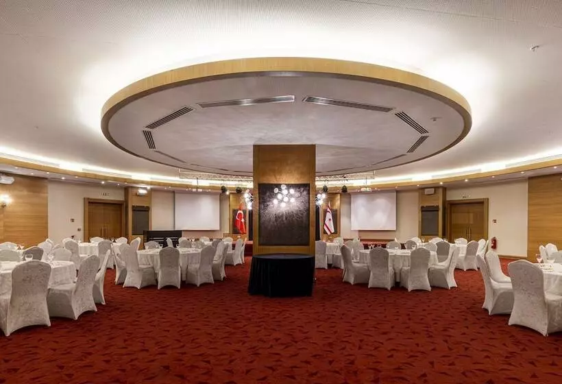 Grand Pasha Lefkosa Hotel & Casino