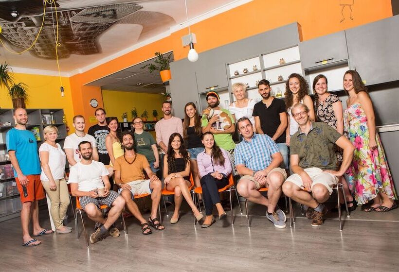 هتل Hostel Downtown