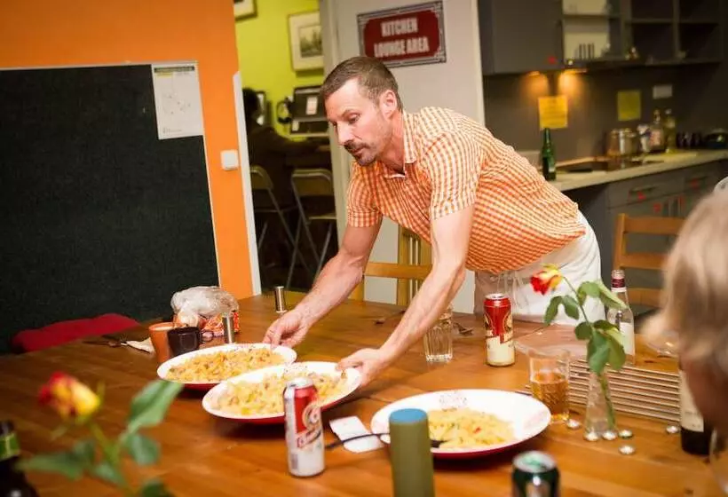 هتل Hostel Downtown