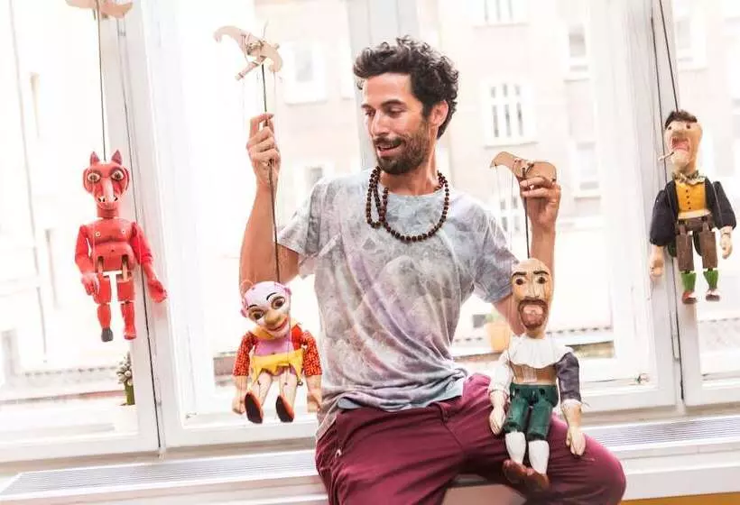 هتل Hostel Downtown