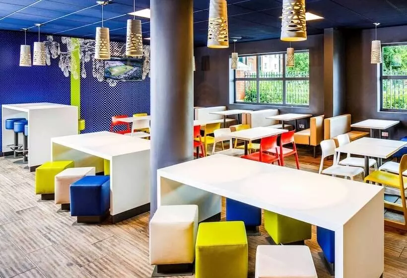 ホテル Ibis Budget Manchester Salford Quays