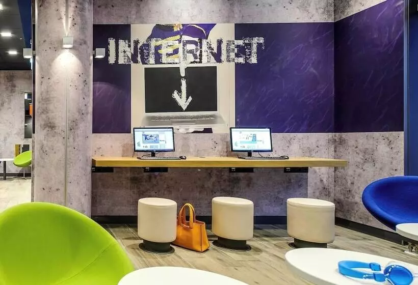 ホテル Ibis Budget Manchester Salford Quays