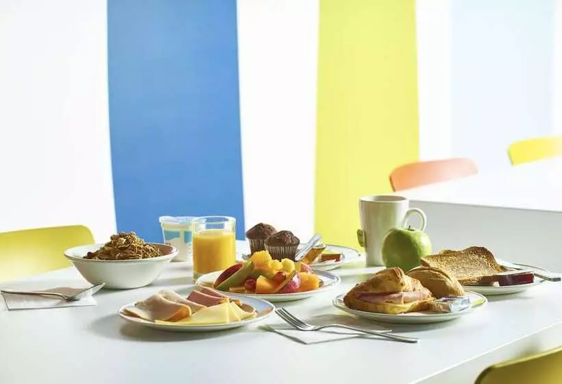 ホテル Ibis Budget Manchester Salford Quays