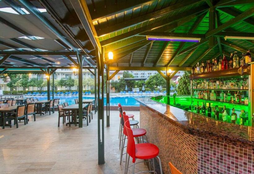 בית מלון כפרי Kemer Dream