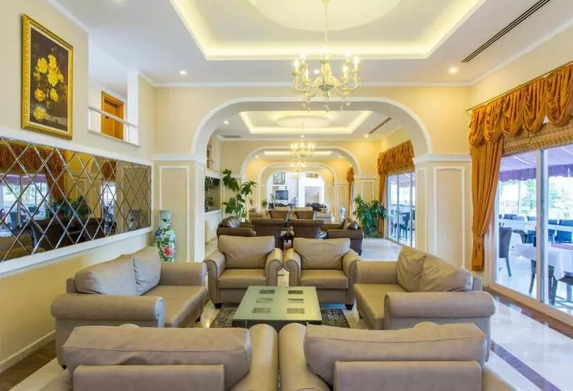 ホテル Kemer Dream