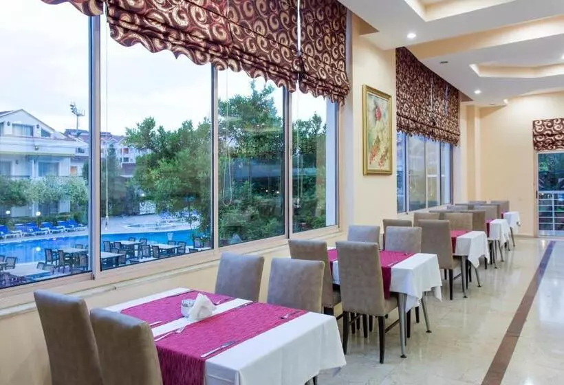 ホテル Kemer Dream