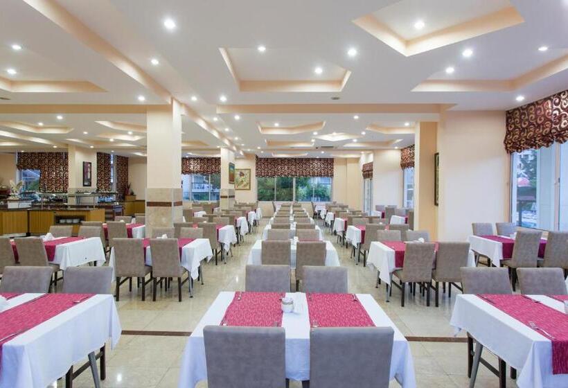 בית מלון כפרי Kemer Dream