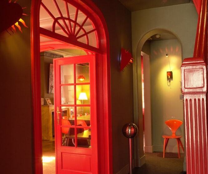 Hotel Monty Small Design