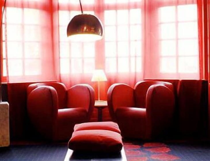 Hotel Monty Small Design