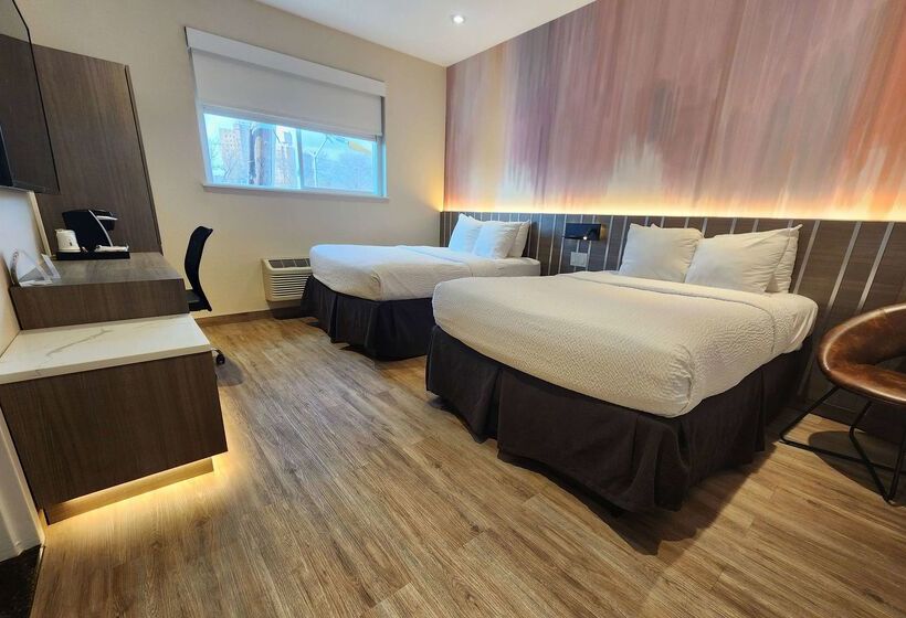 Отель Ramada By Wyndham Bronx