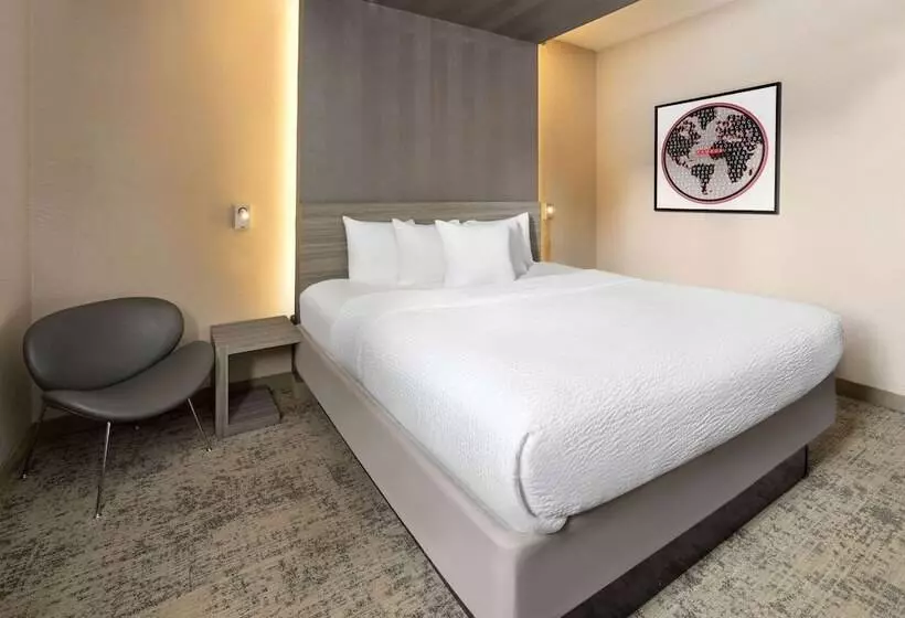 호텔 Ramada By Wyndham Bronx