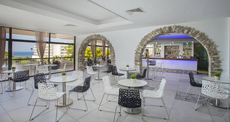 Отель Sanders Florida