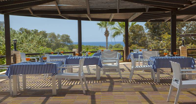 Отель Sanders Florida