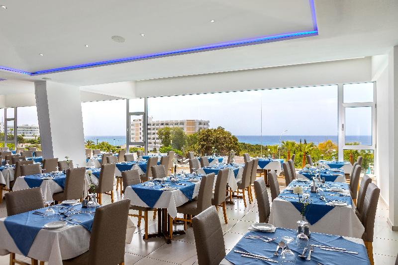 Отель Sanders Florida