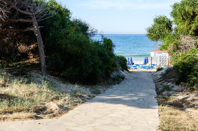 Отель Sanders Florida