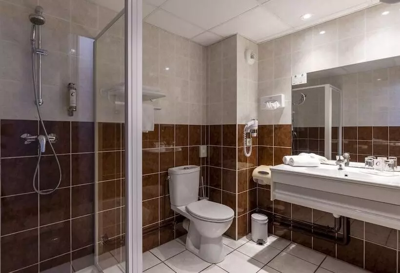 Hotelli The Originals City, Hôtel Paraylemonial