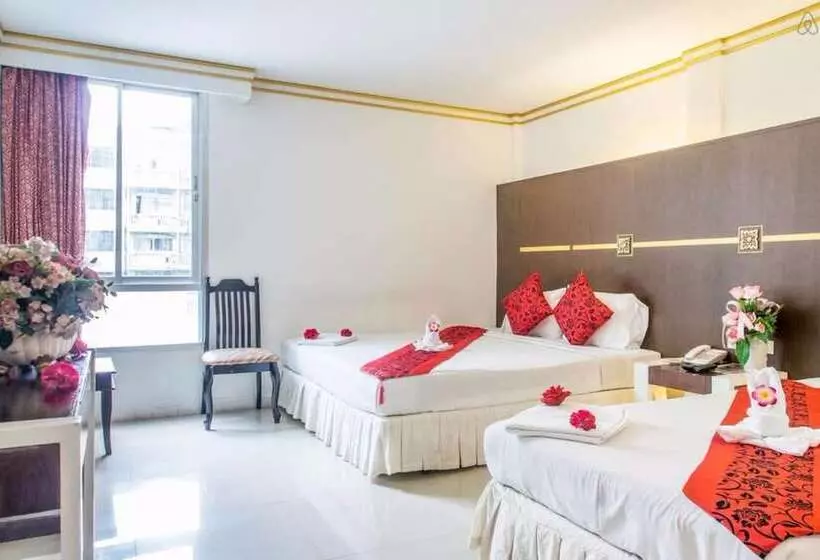 Khurana Inn