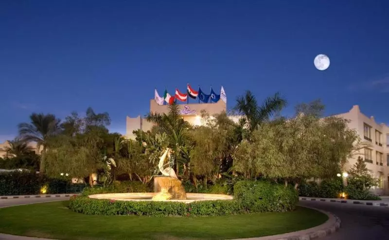 استراحتگاه Stella Di Mare Grand