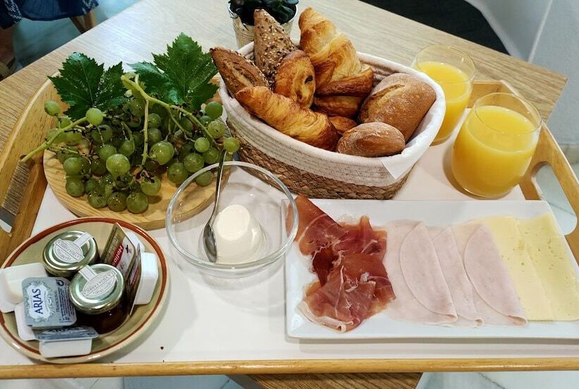 Eco Apartments La Marineda & Hotel Thalassa Sport & Spa